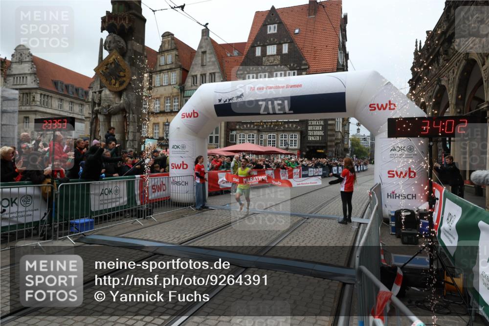 05.10.2025 - 20. swb-Marathon Bremen Yannick Fuchs http://msf.ph/oto/9264391 05.10.2025 12:04:43 Ziel 11703 meine-sportfotos.de