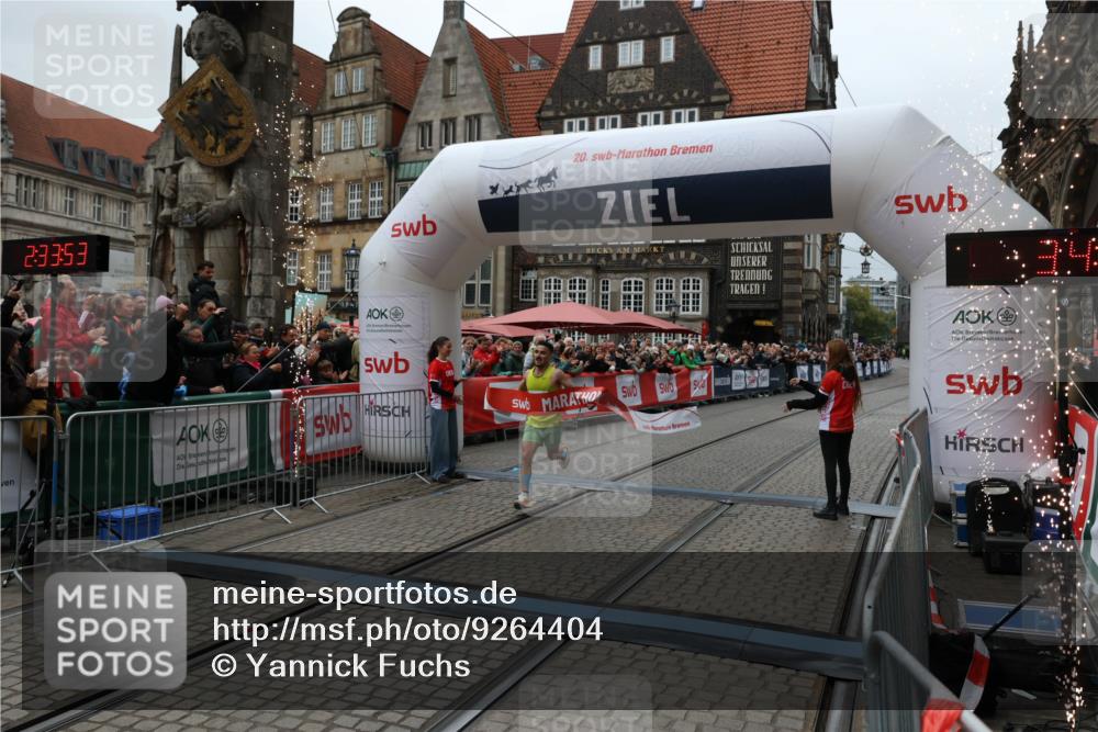 05.10.2025 - 20. swb-Marathon Bremen Yannick Fuchs http://msf.ph/oto/9264404 05.10.2025 12:04:43 Ziel 11703 meine-sportfotos.de
