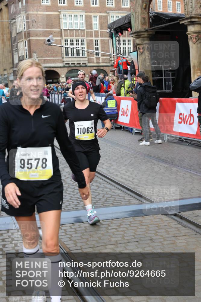 05.10.2025 - 20. swb-Marathon Bremen Yannick Fuchs http://msf.ph/oto/9264665 05.10.2025 10:50:47 Ziel 9230, 9267, 9299, 9578, 9832, 9986, 10251, 11062, 11451, 11466, 11661 meine-sportfotos.de