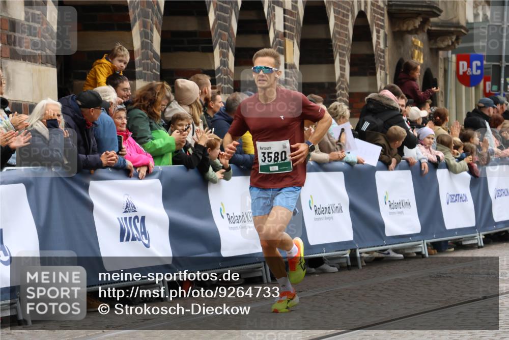 05.10.2025 - 20. swb-Marathon Bremen Strokosch-Dieckow http://msf.ph/oto/9264733 05.10.2025 12:58:55 Ziel 3435, 3580, 5470, 5495 meine-sportfotos.de