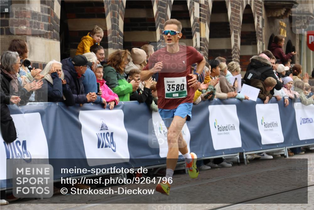 05.10.2025 - 20. swb-Marathon Bremen Strokosch-Dieckow http://msf.ph/oto/9264796 05.10.2025 12:58:55 Ziel 3435, 3580, 5470, 5495 meine-sportfotos.de