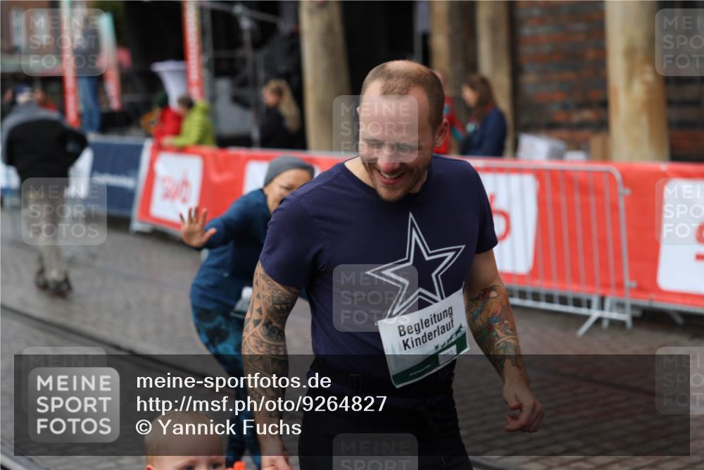 05.10.2025 - 20. swb-Marathon Bremen Yannick Fuchs http://msf.ph/oto/9264827 05.10.2025 15:25:23 Ziel  meine-sportfotos.de