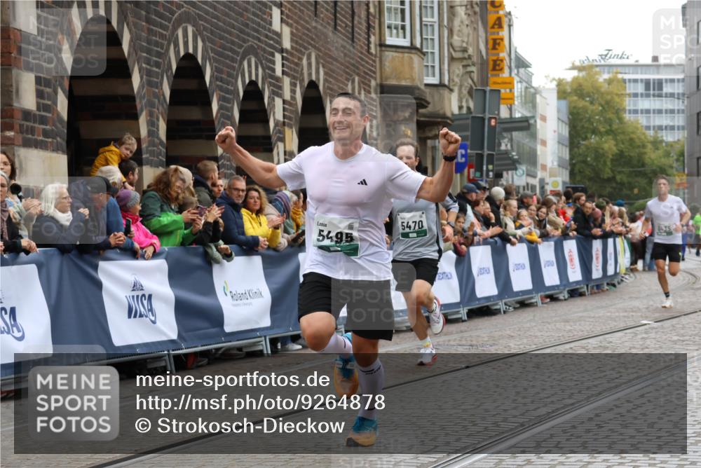 05.10.2025 - 20. swb-Marathon Bremen Strokosch-Dieckow http://msf.ph/oto/9264878 05.10.2025 12:58:58 Ziel 3435, 4664, 5470, 5495, 8053 meine-sportfotos.de