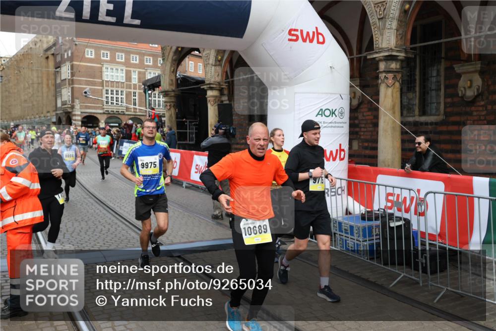 05.10.2025 - 20. swb-Marathon Bremen Yannick Fuchs http://msf.ph/oto/9265034 05.10.2025 10:50:57 Ziel 7733, 9230, 9251, 9277, 9658, 9715, 9742, 9832, 9888, 9966, 9969, 9975, 10043, 10224, 10279, 10479, 10689, 11220, 11543, 11661 meine-sportfotos.de