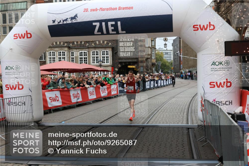 05.10.2025 - 20. swb-Marathon Bremen Yannick Fuchs http://msf.ph/oto/9265087 05.10.2025 12:06:34 Ziel 1040 meine-sportfotos.de
