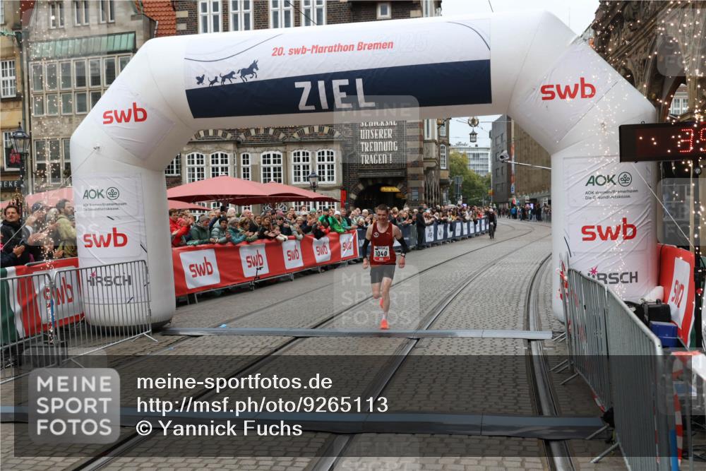 05.10.2025 - 20. swb-Marathon Bremen Yannick Fuchs http://msf.ph/oto/9265113 05.10.2025 12:06:34 Ziel 1040 meine-sportfotos.de