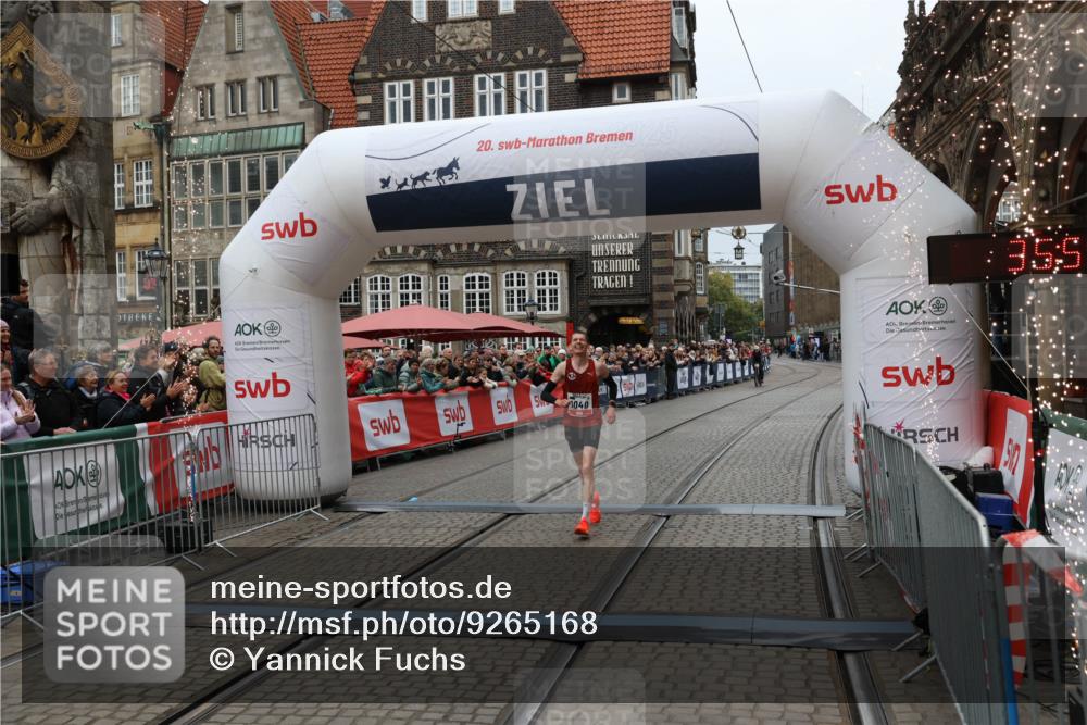 05.10.2025 - 20. swb-Marathon Bremen Yannick Fuchs http://msf.ph/oto/9265168 05.10.2025 12:06:35 Ziel 1040 meine-sportfotos.de