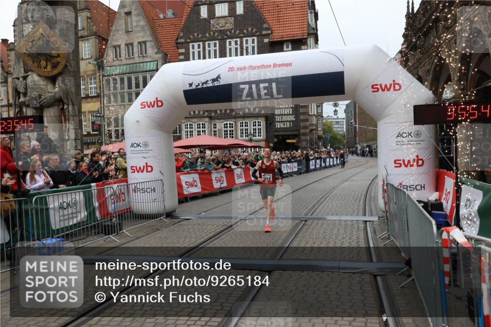 05.10.2025 - 20. swb-Marathon Bremen Yannick Fuchs http://msf.ph/oto/9265184 05.10.2025 12:06:35 Ziel 1040 meine-sportfotos.de