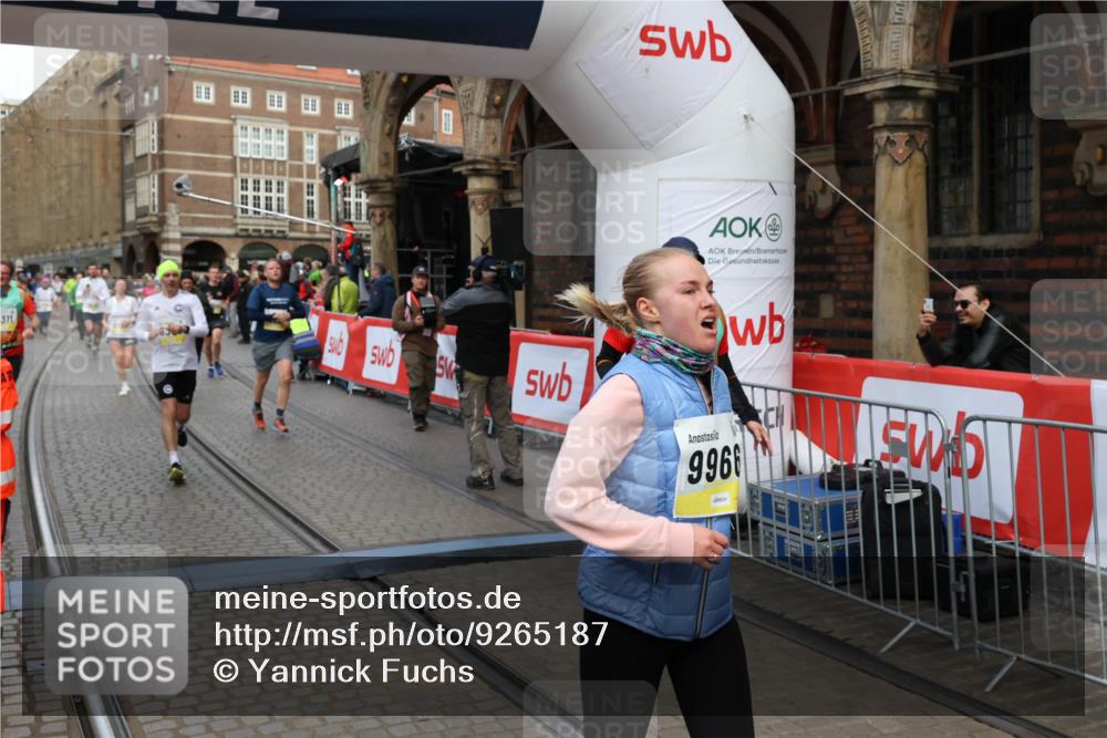 05.10.2025 - 20. swb-Marathon Bremen Yannick Fuchs http://msf.ph/oto/9265187 05.10.2025 10:51:00 Ziel 7733, 9251, 9277, 9399, 9658, 9715, 9742, 9888, 9966, 9975, 10029, 10224, 10227, 10279, 10479, 10534, 10689, 10698, 11220, 11311 meine-sportfotos.de