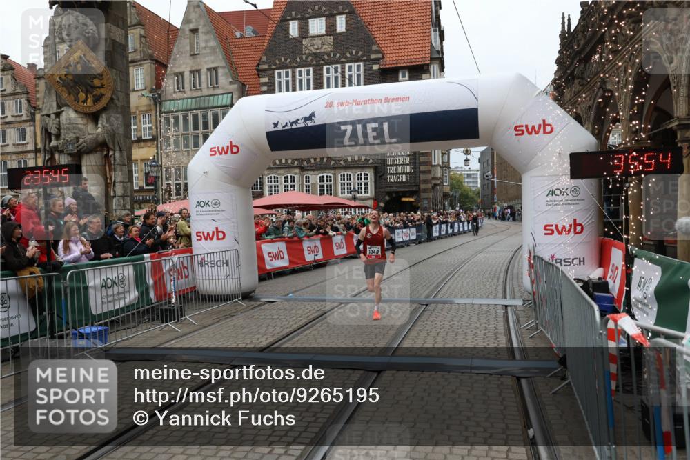 05.10.2025 - 20. swb-Marathon Bremen Yannick Fuchs http://msf.ph/oto/9265195 05.10.2025 12:06:35 Ziel 1040 meine-sportfotos.de