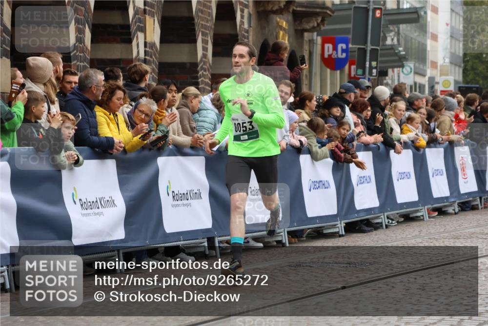 05.10.2025 - 20. swb-Marathon Bremen Strokosch-Dieckow http://msf.ph/oto/9265272 05.10.2025 12:59:06 Ziel 2385, 4664, 8053 meine-sportfotos.de