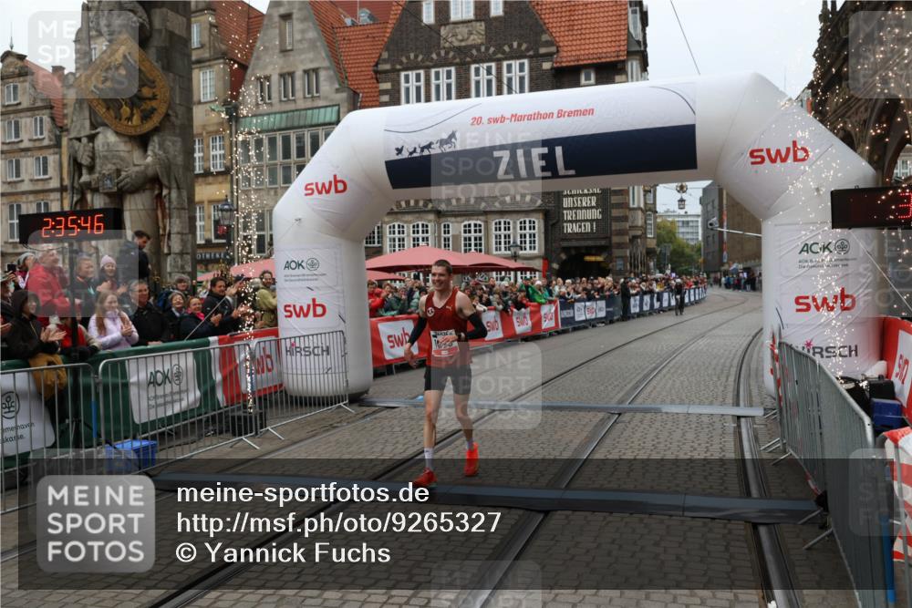 05.10.2025 - 20. swb-Marathon Bremen Yannick Fuchs http://msf.ph/oto/9265327 05.10.2025 12:06:36 Ziel 1040 meine-sportfotos.de