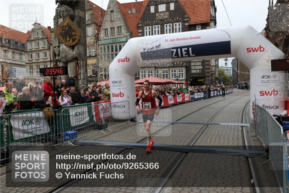 05.10.2025 - 20. swb-Marathon Bremen Yannick Fuchs http://msf.ph/oto/9265366 05.10.2025 12:06:36 Ziel 1040 meine-sportfotos.de