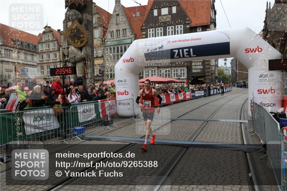 05.10.2025 - 20. swb-Marathon Bremen Yannick Fuchs http://msf.ph/oto/9265388 05.10.2025 12:06:36 Ziel 1040 meine-sportfotos.de