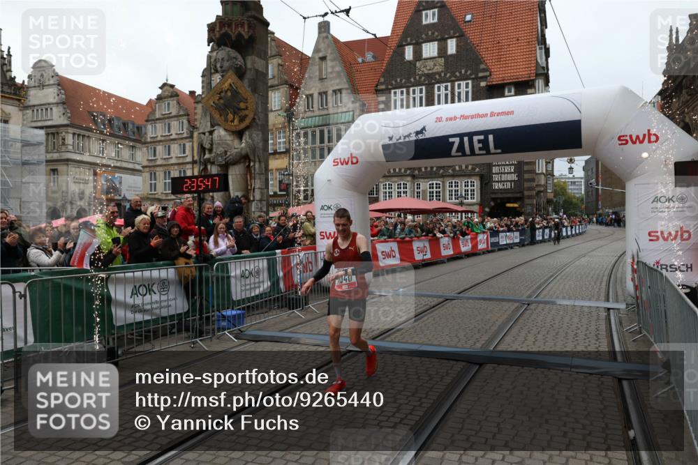05.10.2025 - 20. swb-Marathon Bremen Yannick Fuchs http://msf.ph/oto/9265440 05.10.2025 12:06:37 Ziel 1040 meine-sportfotos.de