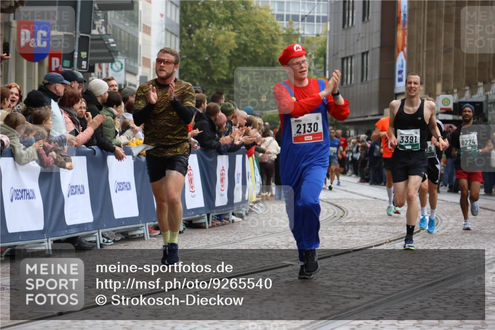 05.10.2025 - 20. swb-Marathon Bremen Strokosch-Dieckow http://msf.ph/oto/9265540 05.10.2025 12:59:13 Ziel 623, 2130, 2385, 3219, 3391, 4158, 5908, 6224, 6423 meine-sportfotos.de