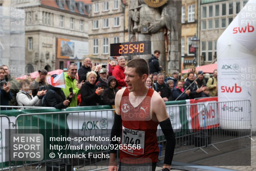 05.10.2025 - 20. swb-Marathon Bremen Yannick Fuchs http://msf.ph/oto/9265566 05.10.2025 12:06:39 Ziel 1040 meine-sportfotos.de
