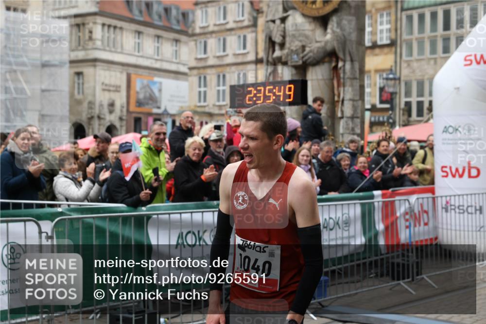 05.10.2025 - 20. swb-Marathon Bremen Yannick Fuchs http://msf.ph/oto/9265591 05.10.2025 12:06:39 Ziel 1040 meine-sportfotos.de