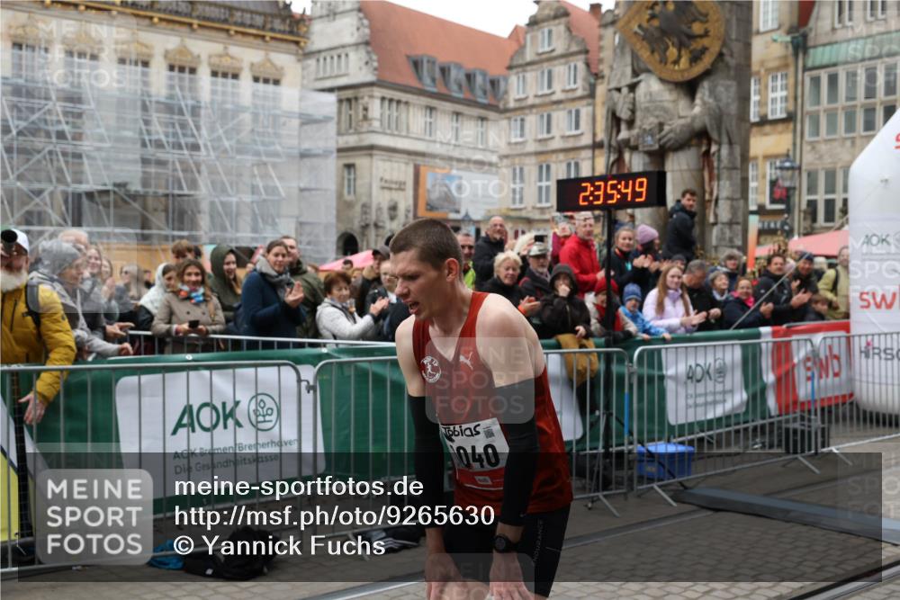 05.10.2025 - 20. swb-Marathon Bremen Yannick Fuchs http://msf.ph/oto/9265630 05.10.2025 12:06:39 Ziel 1040 meine-sportfotos.de