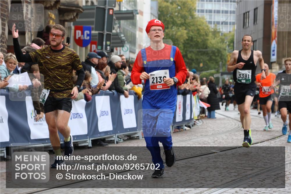 05.10.2025 - 20. swb-Marathon Bremen Strokosch-Dieckow http://msf.ph/oto/9265702 05.10.2025 12:59:15 Ziel 623, 2130, 2385, 3219, 3391, 4158, 5908, 6224, 6423 meine-sportfotos.de