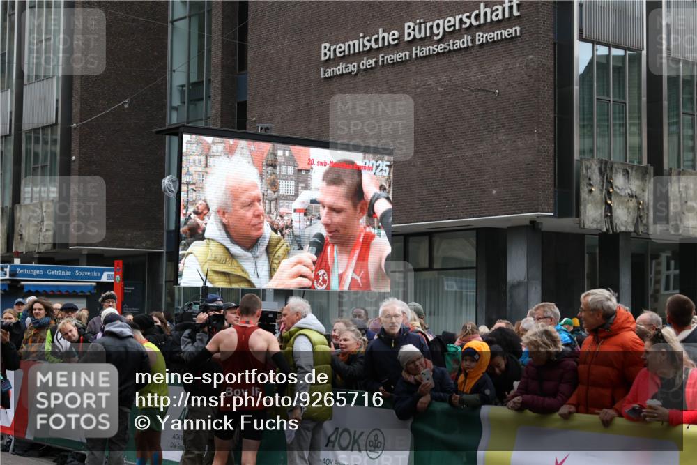 05.10.2025 - 20. swb-Marathon Bremen Yannick Fuchs http://msf.ph/oto/9265716 05.10.2025 12:07:56 Ziel  meine-sportfotos.de