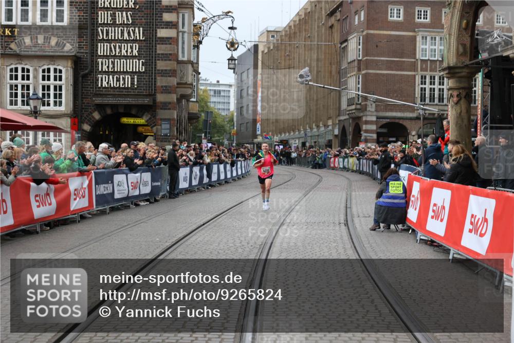 05.10.2025 - 20. swb-Marathon Bremen Yannick Fuchs http://msf.ph/oto/9265824 05.10.2025 12:08:47 Ziel  meine-sportfotos.de