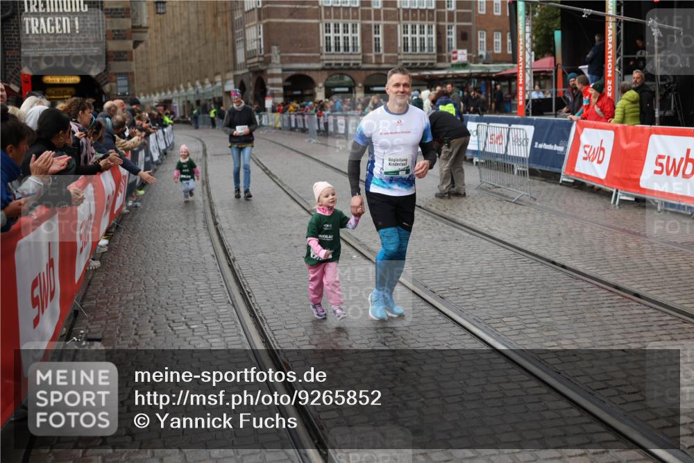 05.10.2025 - 20. swb-Marathon Bremen Yannick Fuchs http://msf.ph/oto/9265852 05.10.2025 15:25:56 Ziel 2191 meine-sportfotos.de