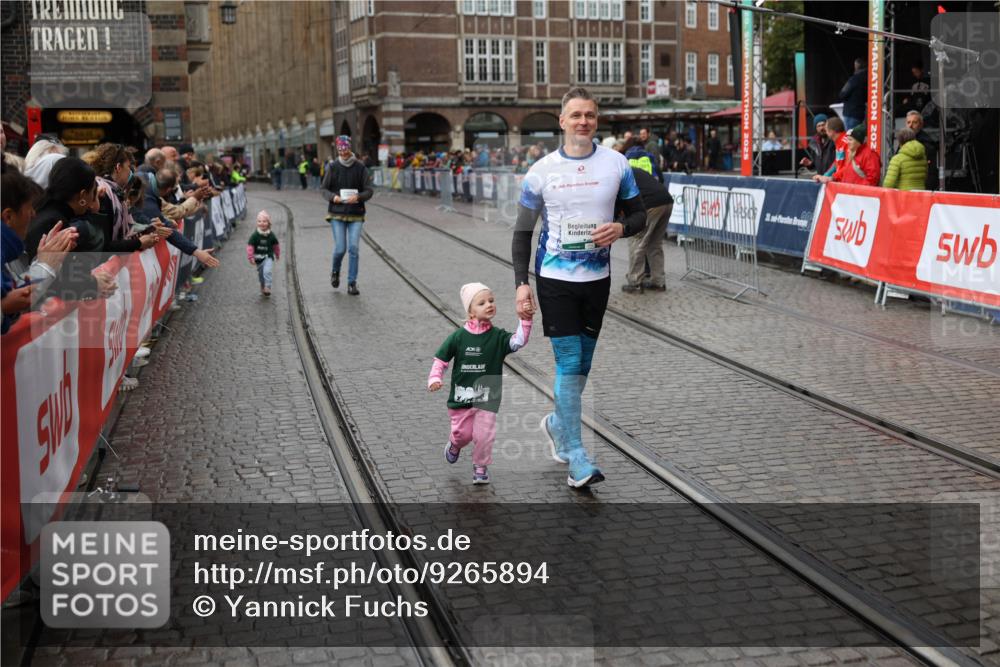 05.10.2025 - 20. swb-Marathon Bremen Yannick Fuchs http://msf.ph/oto/9265894 05.10.2025 15:25:56 Ziel 2191 meine-sportfotos.de
