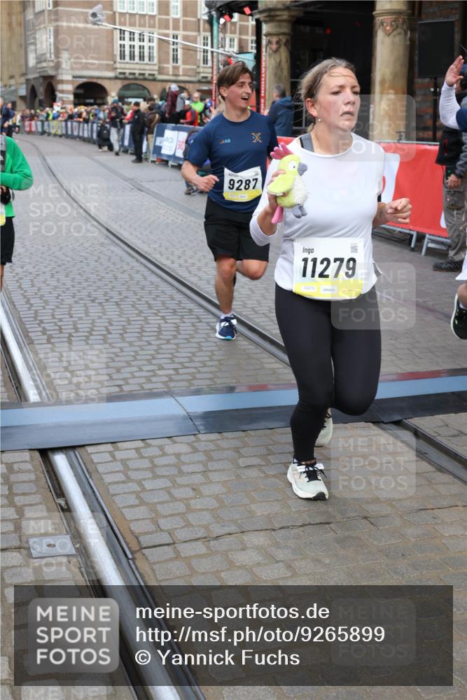 05.10.2025 - 20. swb-Marathon Bremen Yannick Fuchs http://msf.ph/oto/9265899 05.10.2025 10:51:12 Ziel 9199, 9256, 9287, 9416, 9425, 9630, 9663, 9894, 10206, 10226, 10254, 10378, 10669, 10743, 10932, 11061, 11279, 11391, 11573 meine-sportfotos.de