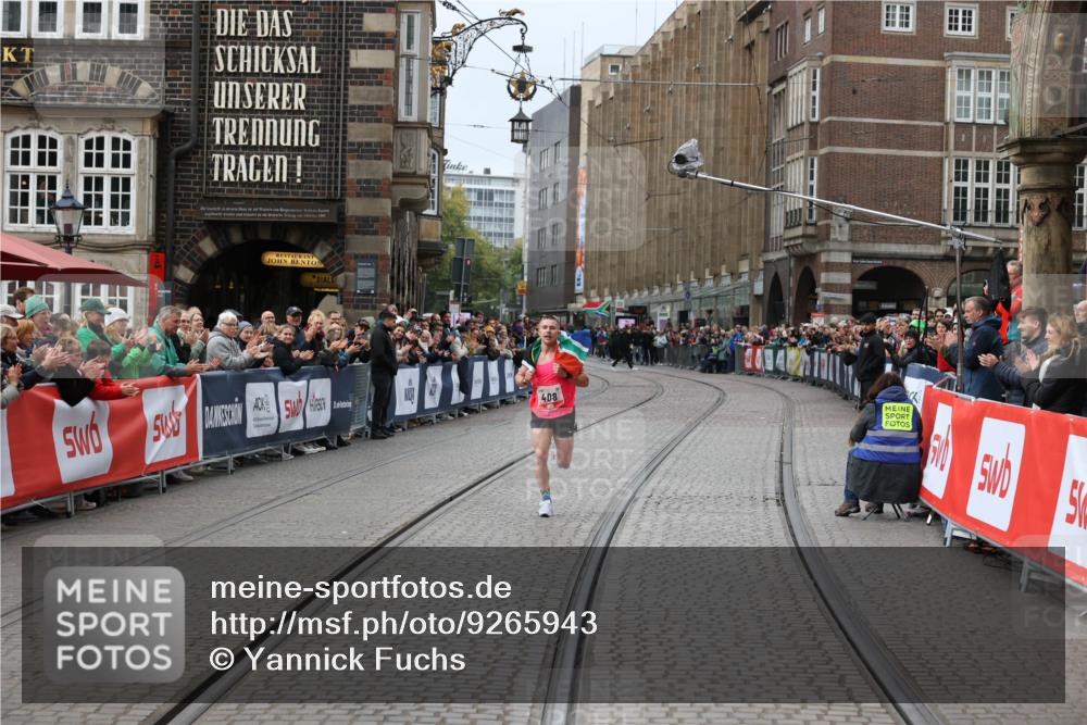 05.10.2025 - 20. swb-Marathon Bremen Yannick Fuchs http://msf.ph/oto/9265943 05.10.2025 12:08:48 Ziel 408 meine-sportfotos.de