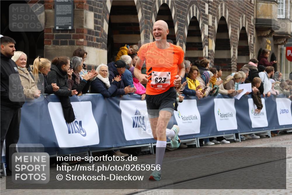 05.10.2025 - 20. swb-Marathon Bremen Strokosch-Dieckow http://msf.ph/oto/9265956 05.10.2025 12:59:22 Ziel 623, 945, 4631, 6912, 7834, 9095 meine-sportfotos.de