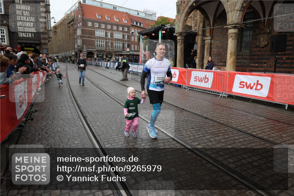 05.10.2025 - 20. swb-Marathon Bremen Yannick Fuchs http://msf.ph/oto/9265979 05.10.2025 15:25:57 Ziel 2191 meine-sportfotos.de