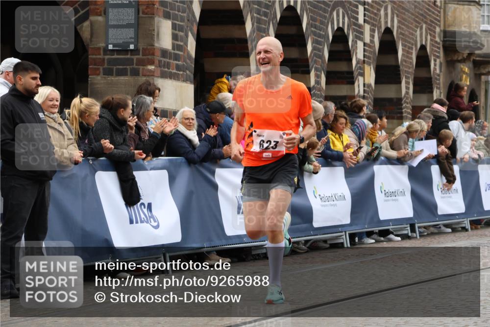 05.10.2025 - 20. swb-Marathon Bremen Strokosch-Dieckow http://msf.ph/oto/9265988 05.10.2025 12:59:22 Ziel 623, 945, 4631, 6912, 7834, 9095 meine-sportfotos.de