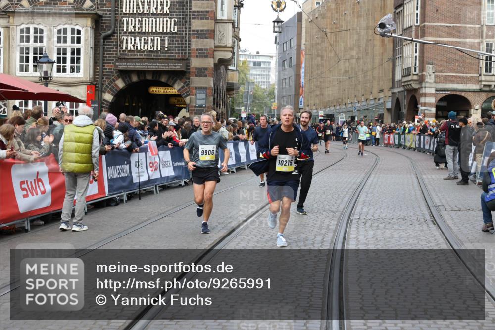 05.10.2025 - 20. swb-Marathon Bremen Yannick Fuchs http://msf.ph/oto/9265991 05.10.2025 10:51:17 Ziel 9256, 9287, 9416, 9894, 9906, 10206, 10215, 10222, 10226, 10669, 11279, 11573 meine-sportfotos.de