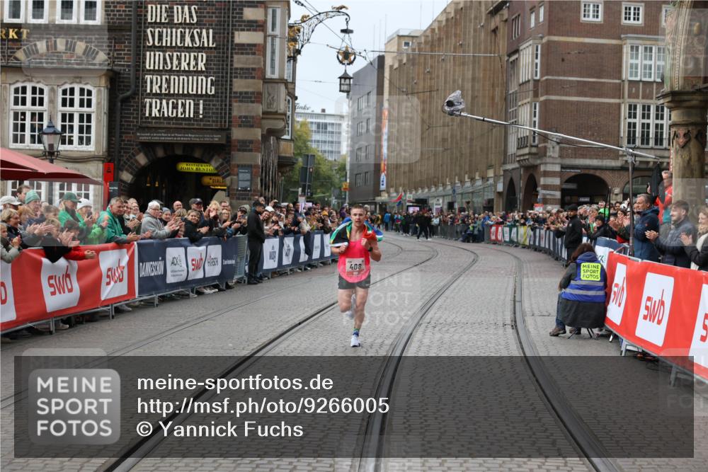 05.10.2025 - 20. swb-Marathon Bremen Yannick Fuchs http://msf.ph/oto/9266005 05.10.2025 12:08:48 Ziel 408 meine-sportfotos.de