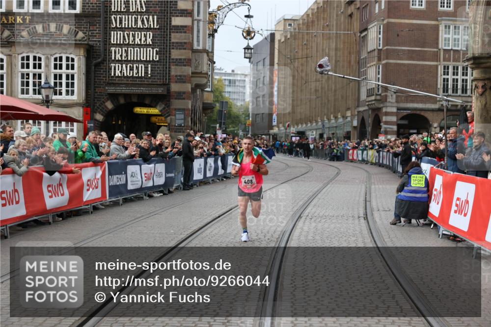 05.10.2025 - 20. swb-Marathon Bremen Yannick Fuchs http://msf.ph/oto/9266044 05.10.2025 12:08:49 Ziel 408 meine-sportfotos.de