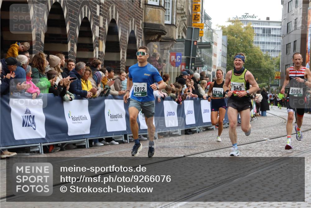 05.10.2025 - 20. swb-Marathon Bremen Strokosch-Dieckow http://msf.ph/oto/9266076 05.10.2025 12:59:27 Ziel 133, 945, 2967, 4369, 4631, 6912, 7834, 9095 meine-sportfotos.de