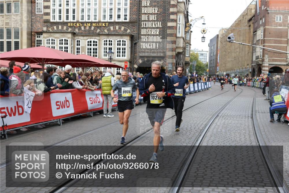 05.10.2025 - 20. swb-Marathon Bremen Yannick Fuchs http://msf.ph/oto/9266078 05.10.2025 10:51:18 Ziel 9256, 9287, 9894, 9906, 10206, 10215, 10222, 10669, 11279, 11573 meine-sportfotos.de