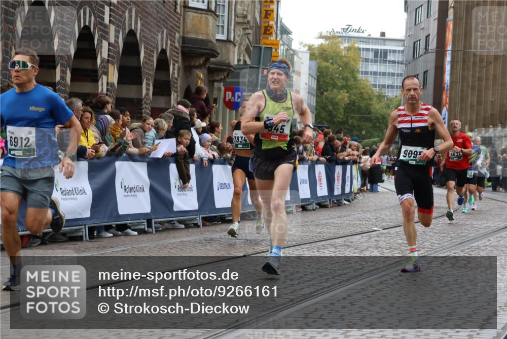 05.10.2025 - 20. swb-Marathon Bremen Strokosch-Dieckow http://msf.ph/oto/9266161 05.10.2025 12:59:27 Ziel 133, 945, 2967, 4369, 4631, 6912, 7834, 9095 meine-sportfotos.de