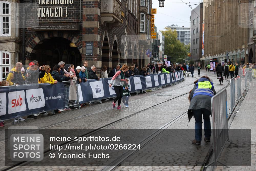 05.10.2025 - 20. swb-Marathon Bremen Yannick Fuchs http://msf.ph/oto/9266224 05.10.2025 15:26:38 Ziel  meine-sportfotos.de