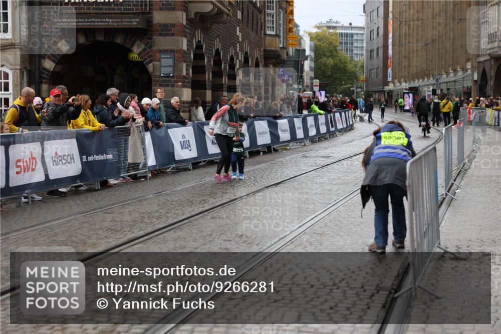 05.10.2025 - 20. swb-Marathon Bremen Yannick Fuchs http://msf.ph/oto/9266281 05.10.2025 15:26:39 Ziel  meine-sportfotos.de