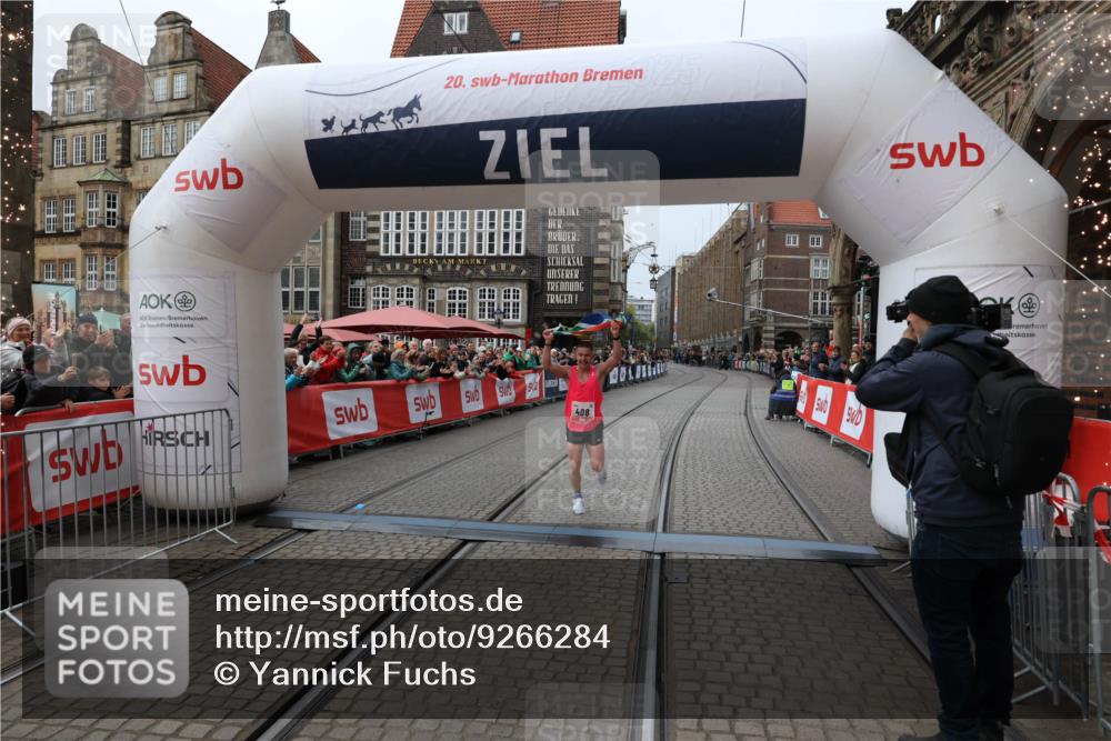 05.10.2025 - 20. swb-Marathon Bremen Yannick Fuchs http://msf.ph/oto/9266284 05.10.2025 12:08:51 Ziel 408 meine-sportfotos.de
