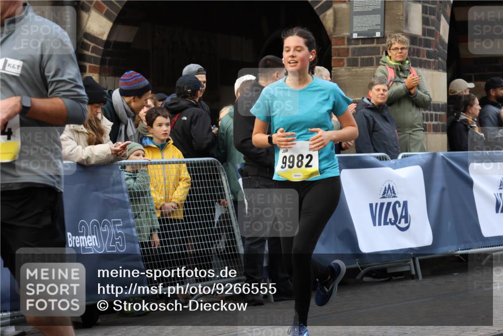 05.10.2025 - 20. swb-Marathon Bremen Strokosch-Dieckow http://msf.ph/oto/9266555 05.10.2025 11:08:35 Ziel 7069, 7706, 9481, 9982, 10134, 10212, 10787, 10859, 10998, 11028, 11073, 11076, 11242 meine-sportfotos.de