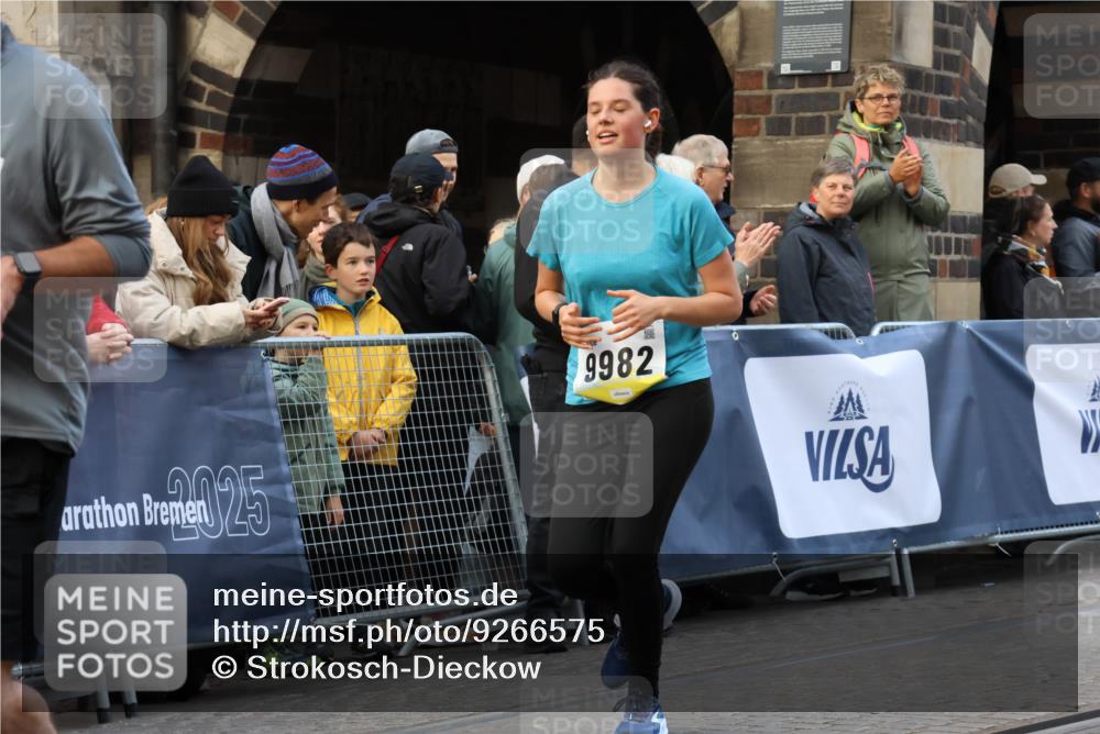 05.10.2025 - 20. swb-Marathon Bremen Strokosch-Dieckow http://msf.ph/oto/9266575 05.10.2025 11:08:35 Ziel 7069, 7706, 9481, 9982, 10134, 10212, 10787, 10859, 10998, 11028, 11073, 11076, 11242 meine-sportfotos.de