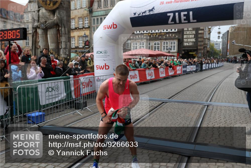05.10.2025 - 20. swb-Marathon Bremen Yannick Fuchs http://msf.ph/oto/9266633 05.10.2025 12:08:55 Ziel 408 meine-sportfotos.de