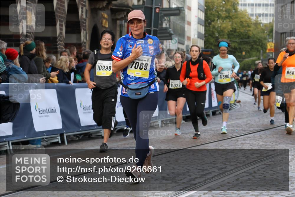 05.10.2025 - 20. swb-Marathon Bremen Strokosch-Dieckow http://msf.ph/oto/9266661 05.10.2025 11:08:38 Ziel 7069, 7706, 9191, 9276, 9589, 9982, 10134, 10212, 10567, 10787, 10939, 10998, 11028, 11073, 11076, 11242, 11479, 11590 meine-sportfotos.de