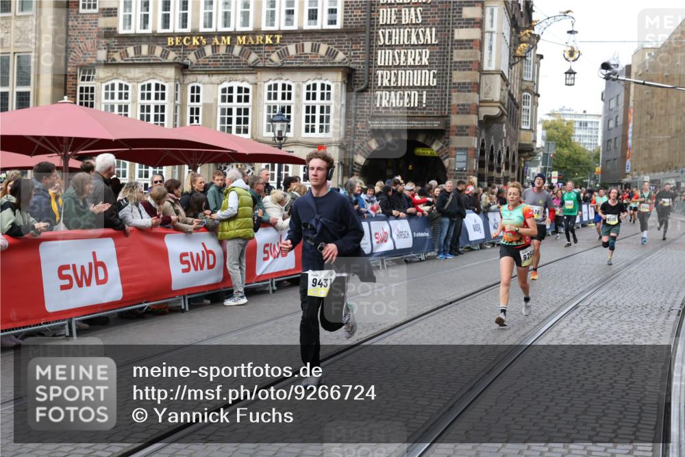 05.10.2025 - 20. swb-Marathon Bremen Yannick Fuchs http://msf.ph/oto/9266724 05.10.2025 10:51:48 Ziel 8333, 9259, 9268, 10436, 10584, 10716, 10918, 11484 meine-sportfotos.de