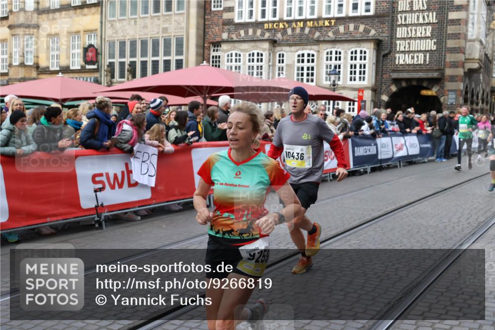 05.10.2025 - 20. swb-Marathon Bremen Yannick Fuchs http://msf.ph/oto/9266819 05.10.2025 10:51:50 Ziel 8333, 9259, 9268, 10436, 10716, 10918, 11484 meine-sportfotos.de