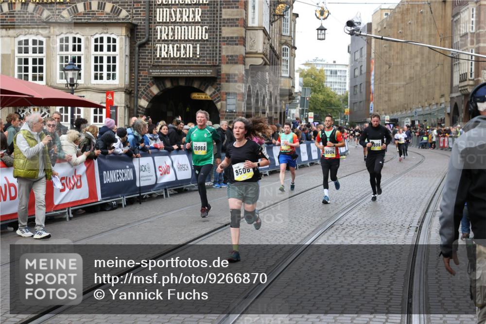 05.10.2025 - 20. swb-Marathon Bremen Yannick Fuchs http://msf.ph/oto/9266870 05.10.2025 10:51:51 Ziel 8333, 9259, 9268, 9506, 10436, 10716, 10968, 11484, 11689, 11696 meine-sportfotos.de