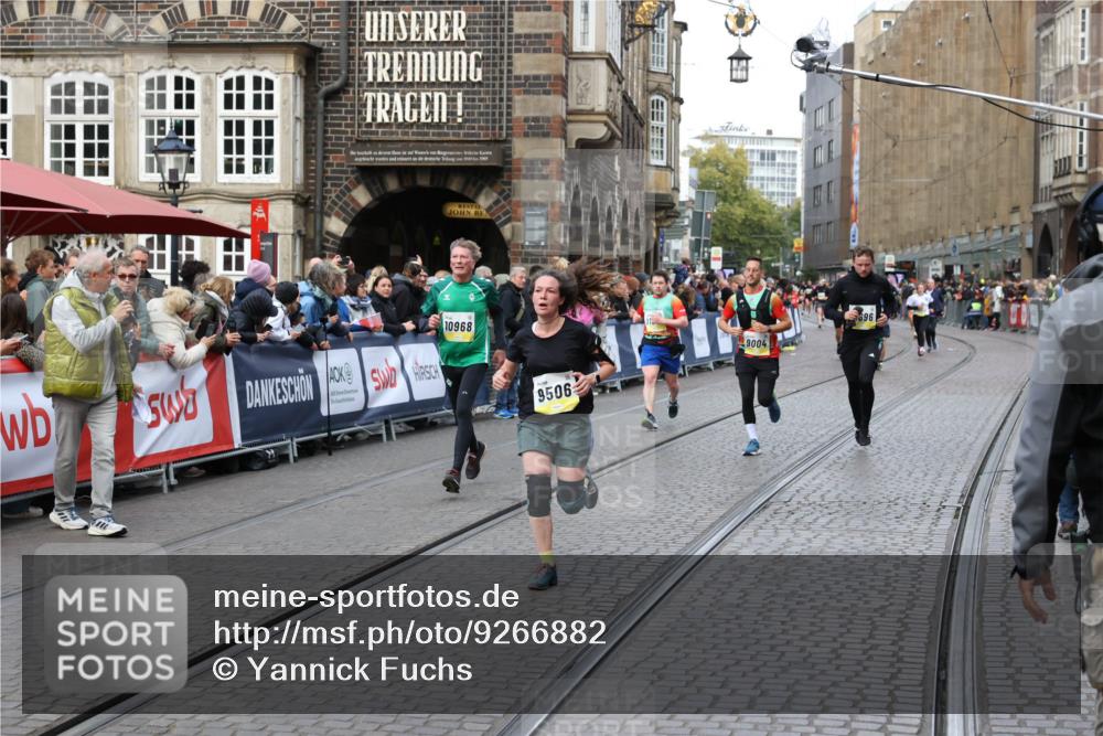 05.10.2025 - 20. swb-Marathon Bremen Yannick Fuchs http://msf.ph/oto/9266882 05.10.2025 10:51:51 Ziel 8333, 9259, 9268, 9506, 10436, 10716, 10968, 11484, 11689, 11696 meine-sportfotos.de